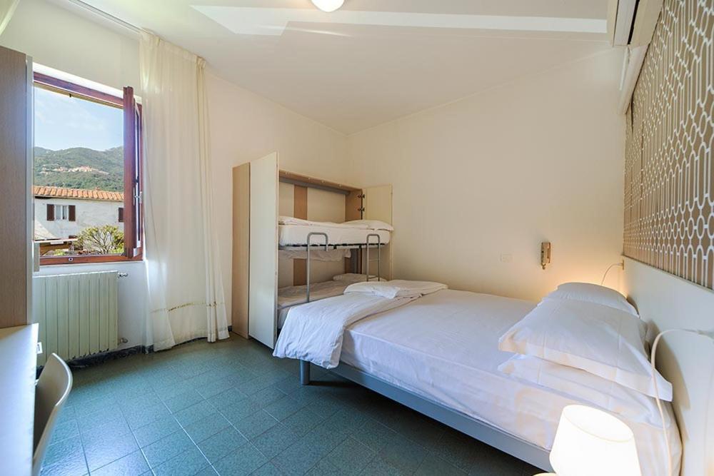 Hotel Casa Lupi Марчиана-Марина Экстерьер фото